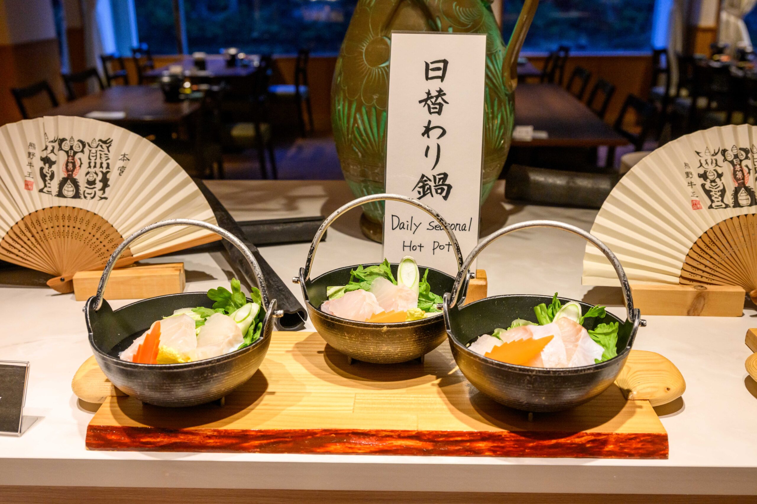 ディナーバイキング「里山キュイジーヌ」一例
日替わりのクエ鍋