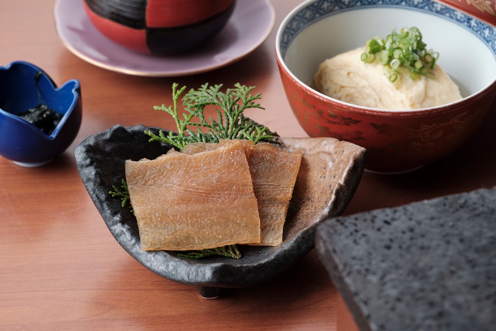 石焼で頂く鮫の干物「いらぎ」