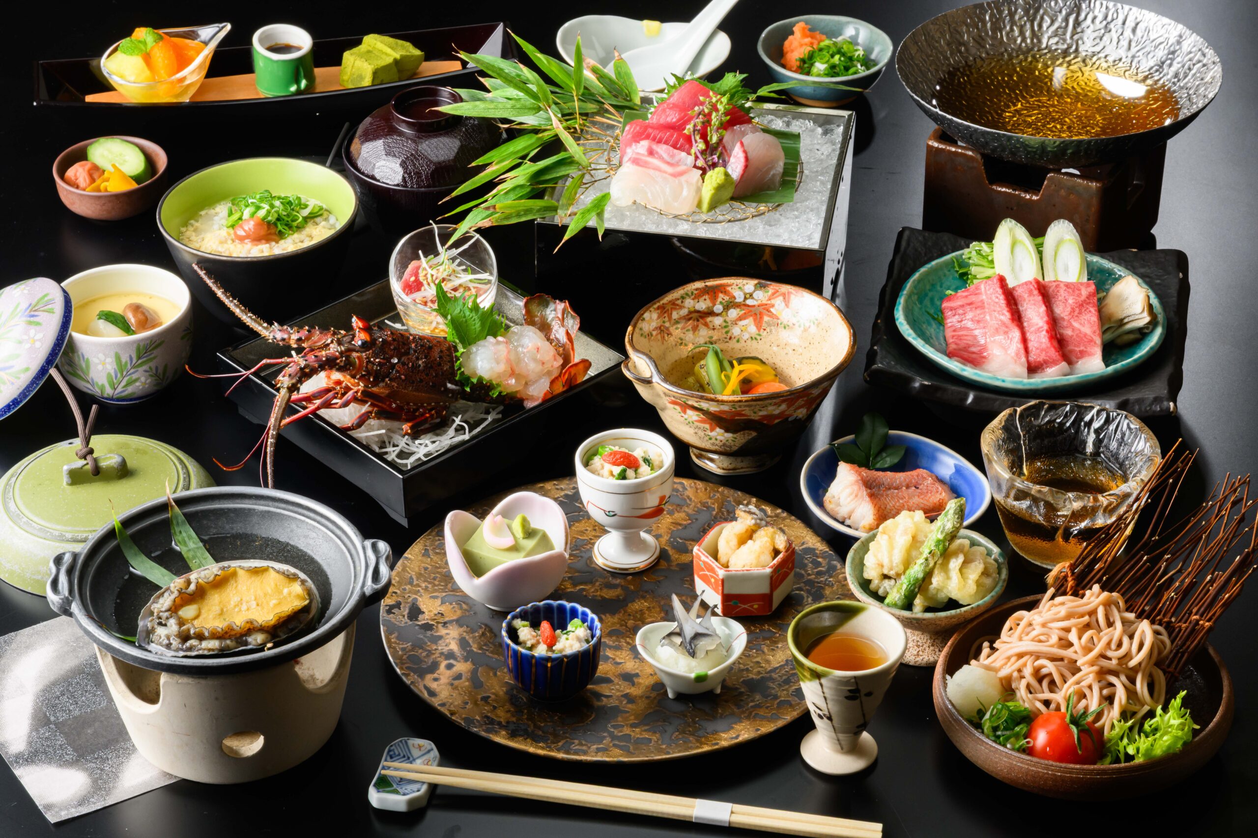 伊勢海老・鮑・和歌山県特産黒毛和牛「熊野牛」お料理グレードアップ【豪華会席プラン】　