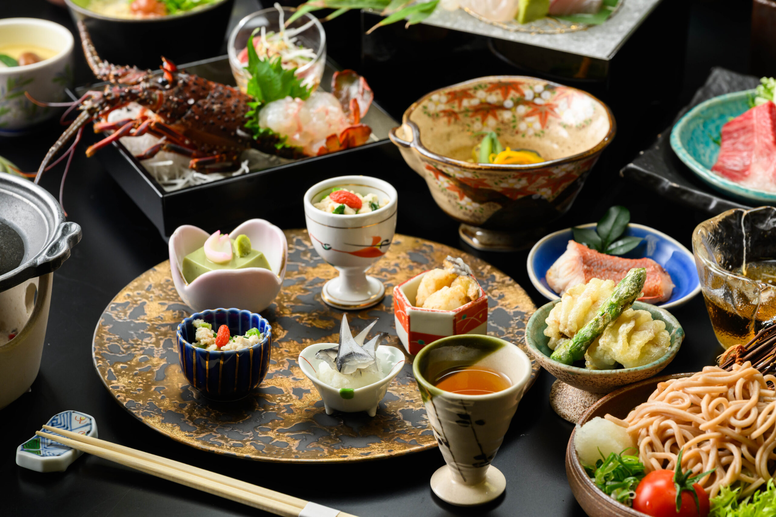 伊勢海老・鮑・和歌山県特産黒毛和牛「熊野牛」お料理グレードアップ【豪華会席プラン】　