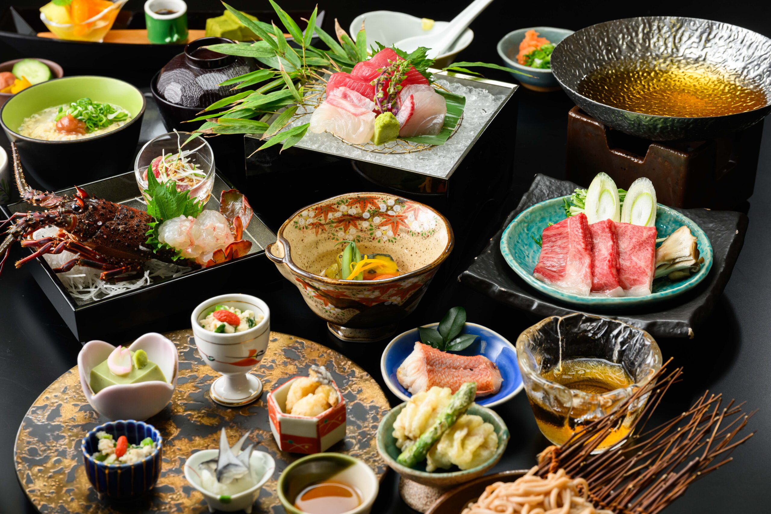 伊勢海老・鮑・和歌山県特産黒毛和牛「熊野牛」お料理グレードアップ【豪華会席プラン】　